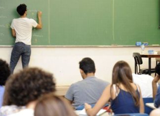O período para matrícula presencial estará disponível enquanto houver vagas - o horário de atendimento é: seg a sex, das 19h às 22h e aos sábados das 08h às 17h. É importante não esquecer de trazer as xerox dos documentos solicitados e a taxa de matrícula.