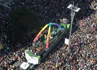 Parada LGBT acontece neste domingo em São Paulo
