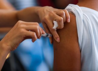 Vacina contra a febre amarela acontecerá neste sábado