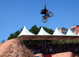 Carapicuíba recebe SuperBMX Estilo Livre com melhores pilotos internacionais