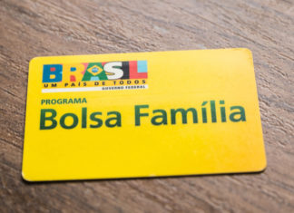 Famílias beneficiárias do Bolsa Família devem retirar o Cartão Pesagem
