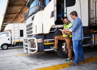 Caixa está oferecendo condições especiais de crédito para caminhoneiros caminhao caixa