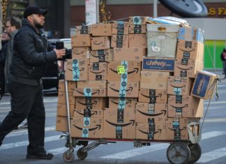 Amazon cria 250.000 empregos para festas de fim de ano