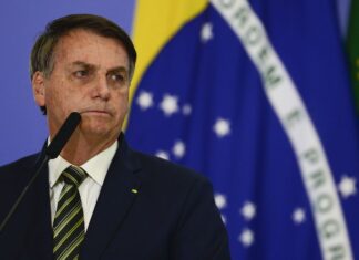 Auxílio Emergencial pode subir para R$ 1.000 se sair do salário dos deputados diz Bolsonaro