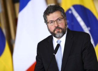 11,7 mil brasileiros foram repatriados desde o início da pandemia O governo brasileiro já repatriou 11,7 mil brasileiros que procuraram as embaixadas do Brasil em vários países para retornar ao país.