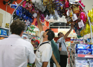 Procon-SP encontra diferença de mais de 770% entre caixas de bombons