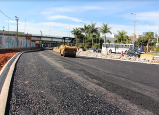 Carapicuíba tem novo acesso para Barueri Apesar da pandemia, a Prefeitura de Carapicuíba segue com as obras de melhorias do trânsito da cidade e avança na construção do novo Sistema Viário Central.