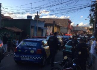 Guarda Civil Municipal (GCM) interrompeu um campeonato de futebol que estava acontecendo na rua Bom Jesus do Amparo, na Cohab 5.