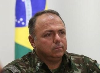General Pazuello assume interinamente ministério da saúde
