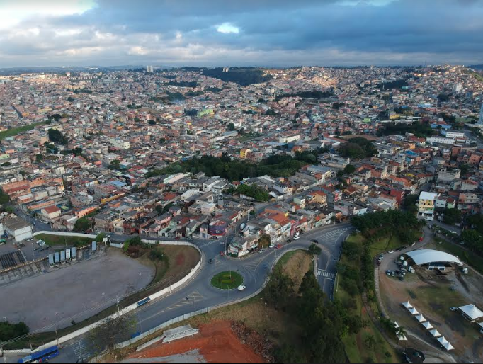 O prefeito de Jandira, Paulo Barufi, assinou o Decreto Municipal nº 4.231 onde decreta ponto facultativo nas repartições públicas municipais nesta sexta-feira, 22 de maio.