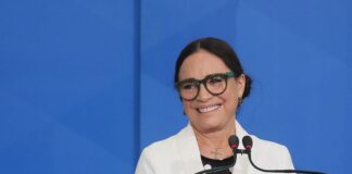 Regina Duarte deixa Secretaria Especial de Cultura