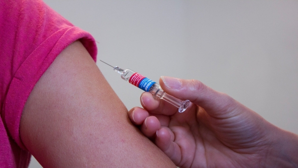 Calçadão de Carapicuíba terá vacinação contra gripe e sarampo