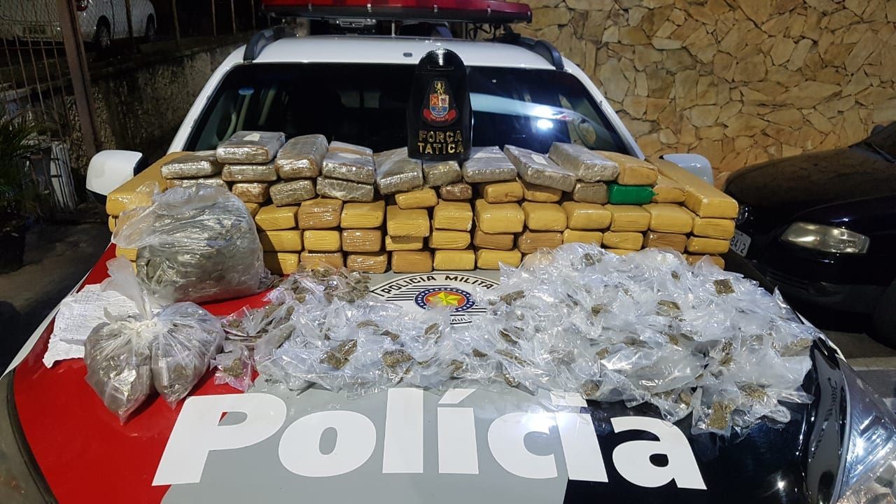Força Tática prende traficante em Carapicuíba