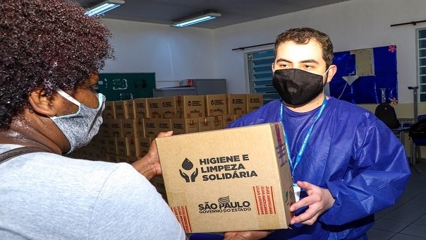 4ª etapa de distribuição do kit ‘Higiene e Limpeza Solidária’ é realizado em Carapicuíba