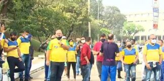 Funcionários dos Correios fazem protesto em São Paulo