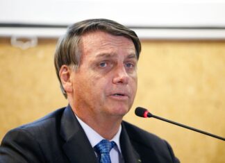 Bolsonaro diz que está aberto a sugestões para recuperação da economia