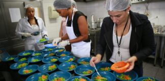 Mais de 770 mil alunos recebem sexta parcela do benefício Merenda em Casa