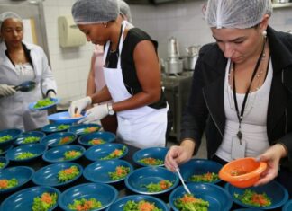 Mais de 770 mil alunos recebem sexta parcela do benefício Merenda em Casa Mais de 770 mil alunos recebem sexta parcela do benefício Merenda em Casa