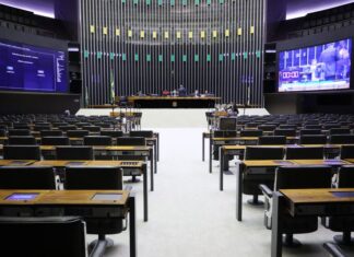 Câmara tenta votar MP que facilita empréstimos a empresas