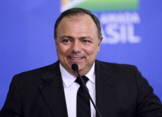 Ministro da Saúde testa positivo para covid-19