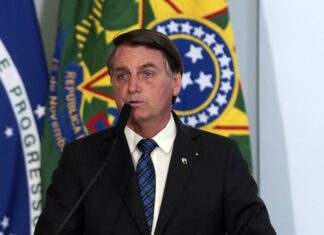Vacinação “não é uma questão de Justiça”, mas de saúde, diz Bolsonaro
