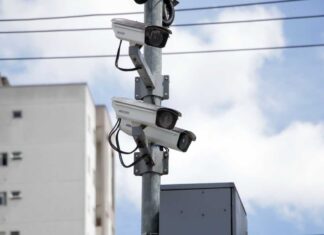 Carapicuíba implanta sistema de câmeras para combater roubos de veículos