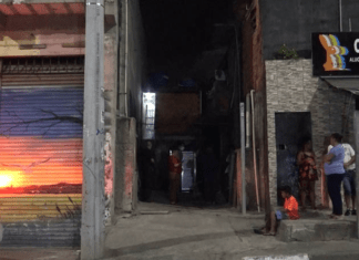 Criança morre carbonizada durante incêndio em cortiço em Carapicuíba