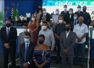 Prefeito e vereadores tomam posse em Carapicuíba