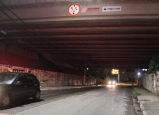 Rapaz tenta se jogar de viaduto do Rodoanel Carapicuíba e é impedido pela PM