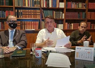 Bolsonaro convoca reunião para discutir preço dos combustíveis