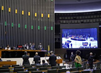 Câmara aprova, em primeiro turno, texto-base da PEC Emergencial