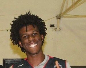 Morador de Osasco apaixonado por basquete, é aprovado na USP