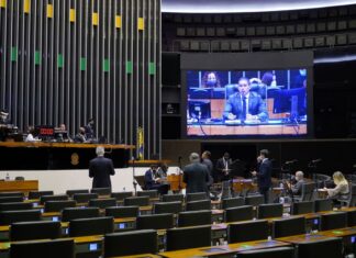 Sem acordo, votação de MP que amplia margem do consignado é adiada