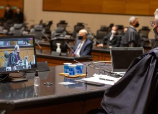 Tribunal especial aprova impeachment de Witzel