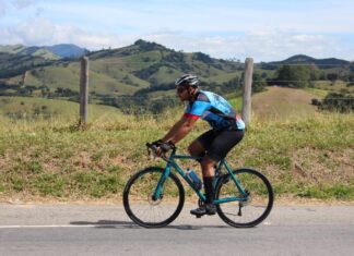 Carapicuibano pedala até Paraty, no Rio de Janeiro