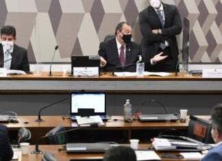 Mandetta diz que ciência balizou suas decisões a frente