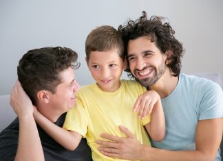Dia dos Pais 2021: casais homoafetivos têm filhos biológicos