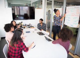 Dados apontam crescimento no setor de ensino corporativo