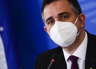 Presidente do Senado: Poderes precisam achar solução para “crise real”
