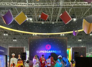 Na Bienal, clássicos infantis adaptados mostram que ser diferente é normal
