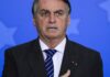 PF encontra rascunho de pedido de asilo de Bolsonaro para Milei
