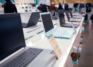 Preços de notebooks disparam com alta do dólar