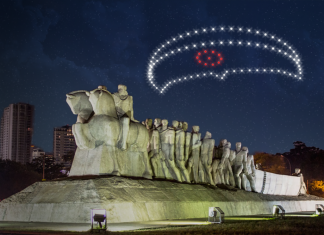FLSP realiza ballet de drones nos céus de São Paulo
