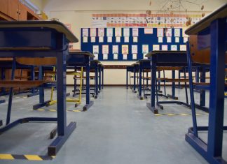 Decreto retira obrigatoriedade do uso de máscaras nos ambientes abertos