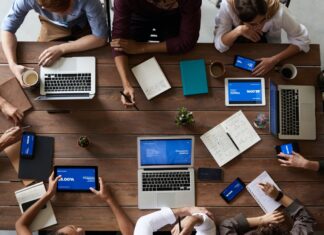 Vendas pela internet no Brasil cresceram 27% em 2021, aponta pesquisa
