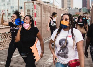 Mulheres negras são as principais vítimas de feminicídio no país