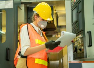 Após recuo, setor de máquinas e equipamentos apresenta crescimento