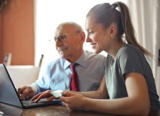 Mais de 40% dos adultos brasileiros possuem conta em bancos digitais
