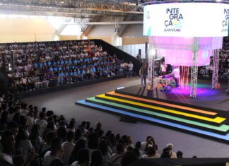 Congresso debate cooperativismo de crédito em Recife