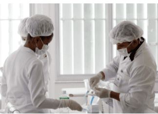 Como é feita a primeira consulta com a ginecologista?